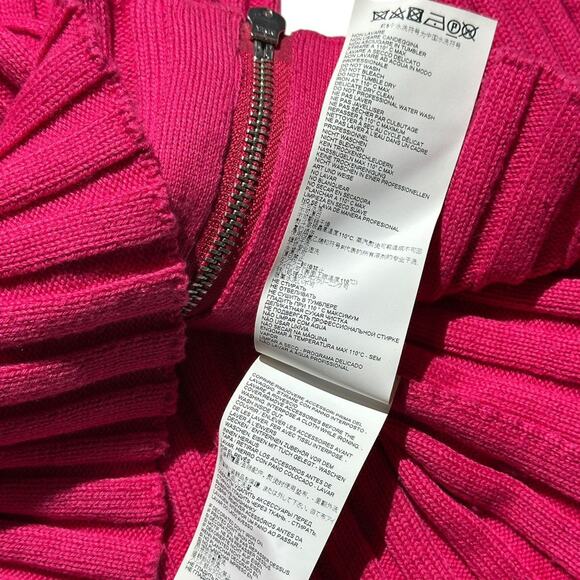 Ribbed stretch zippered sweater - Picture 6 of 7